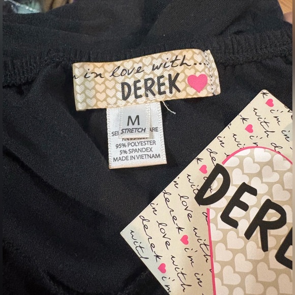 Derek Black and Pink Garment - Picture 5 of 5